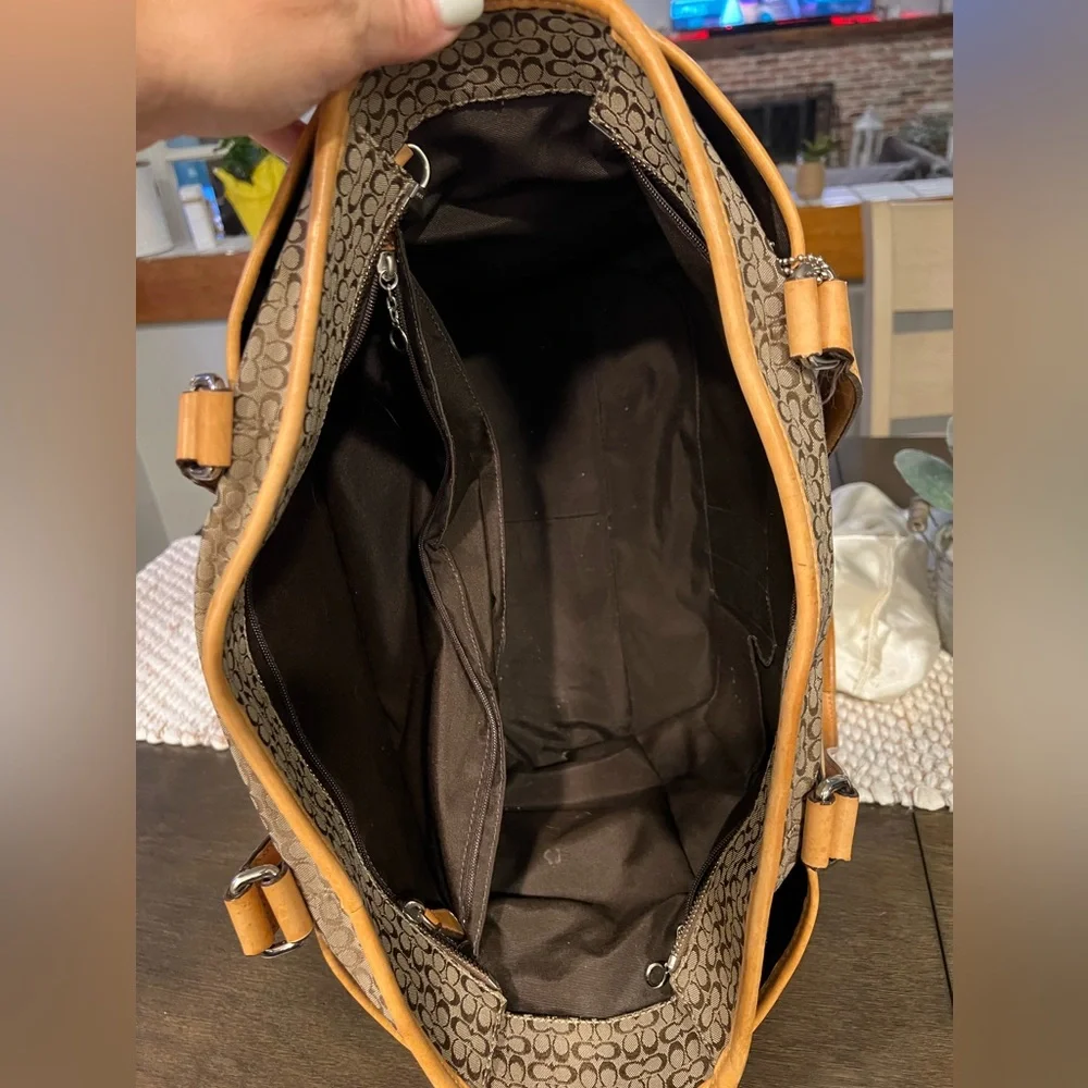 Coach diaper bag - Picture 2 of 4
